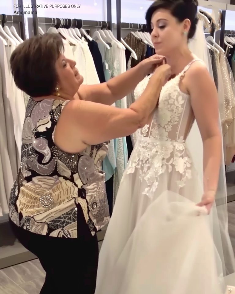 My Mom Told Me Not to Wear My Wedding Dress Because “It Would Outshine My Sister’s” — At My Own Wedding